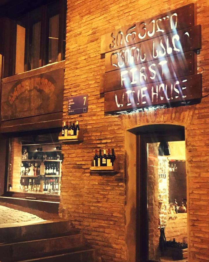 Wine Rise Apartment Tbilisi ภายนอก รูปภาพ