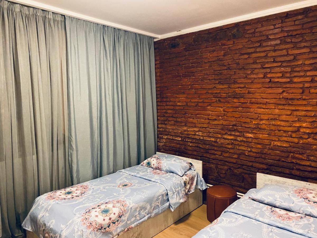 Wine Rise Apartment Tbilisi ภายนอก รูปภาพ