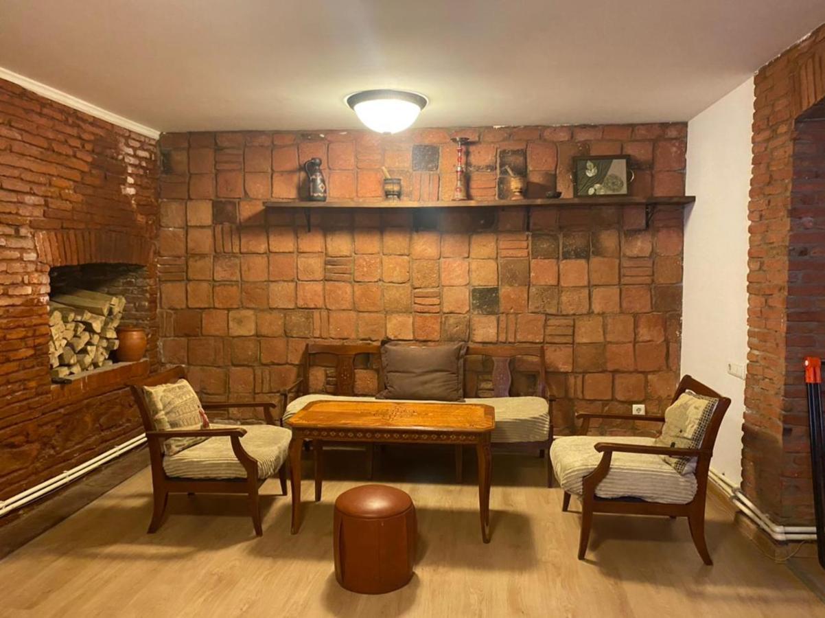 Wine Rise Apartment Tbilisi ภายนอก รูปภาพ